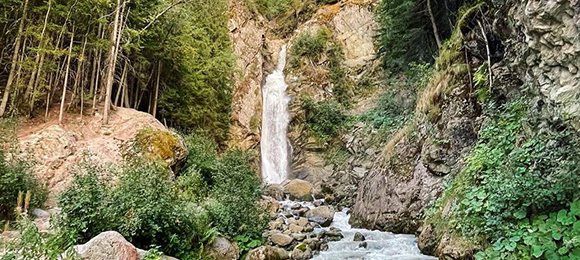 >Randonnée guidée Cascade du Dard